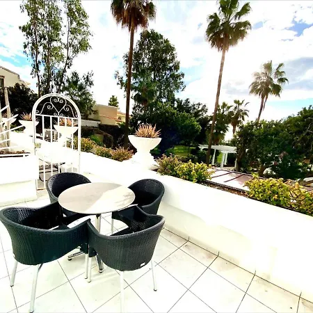 3 Liberty Suites