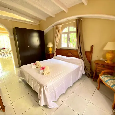 3 Liberty Suites